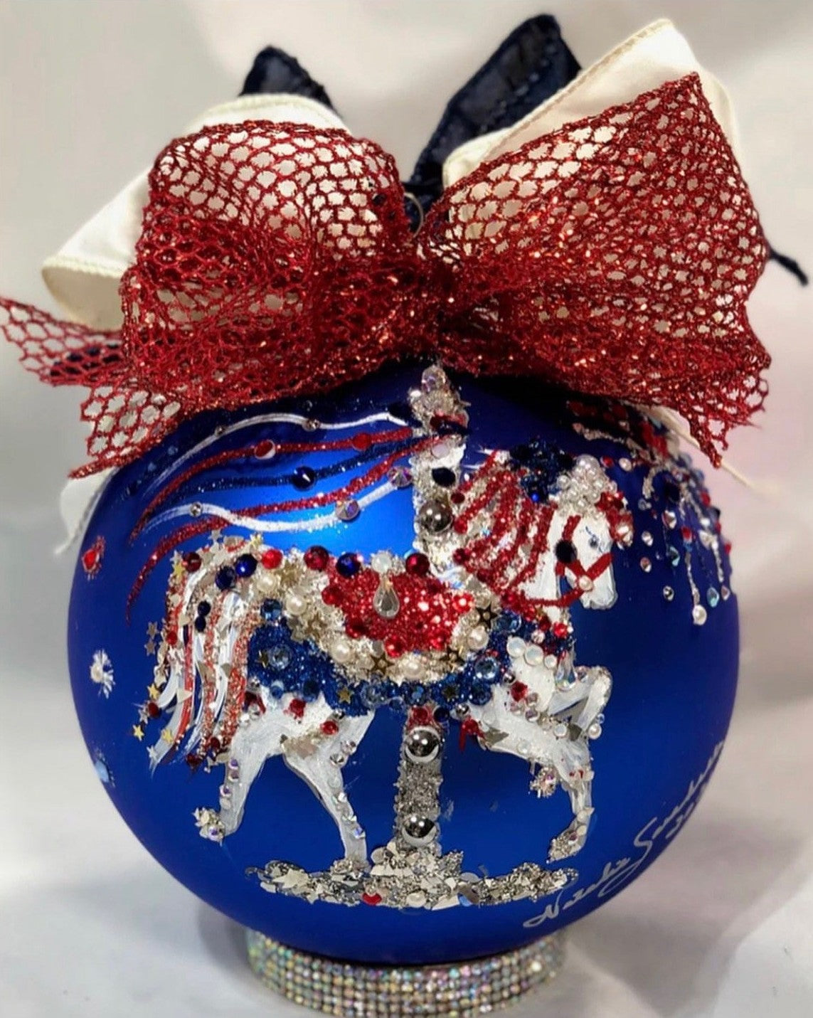 6" LIBERTY CAROUSEL