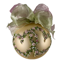 Load image into Gallery viewer, 6" FLORAL HEARTS