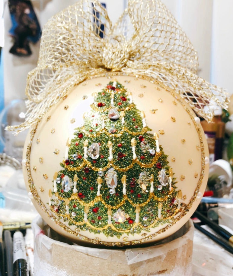 6" DECORATIVE CHRISTMAS TREE