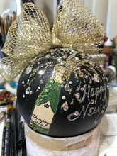 Load image into Gallery viewer, 6" CHAMPAGNE CELEBRATION