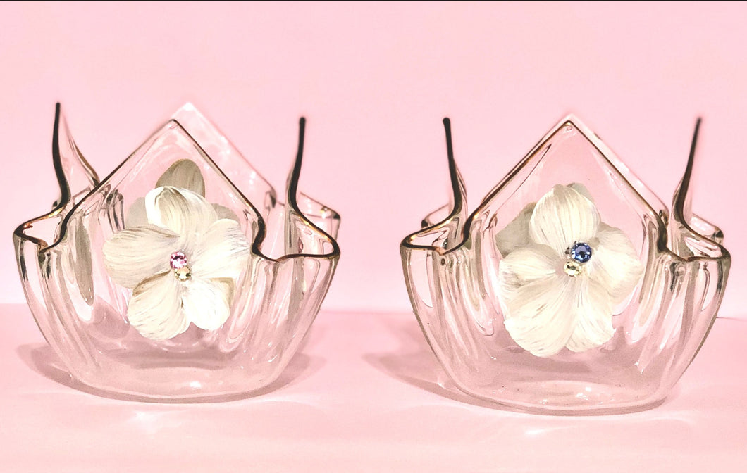 TEA LIGHT CANDLE HOLDER