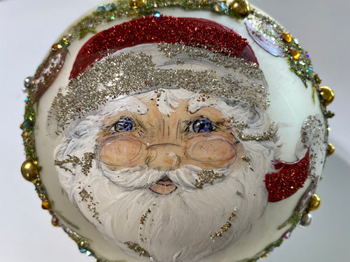 SANTA W/ FOOTBALL WREATH (6