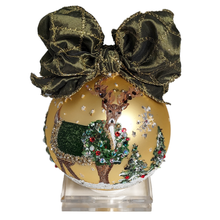 Load image into Gallery viewer, 4.75&quot; REINDEER WITH WREATH